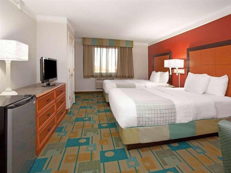 La Quinta Inn By Wyndham Cheyenne Exterior foto